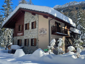 WILDHOMES Wild Wolf Lodge Courmayeur